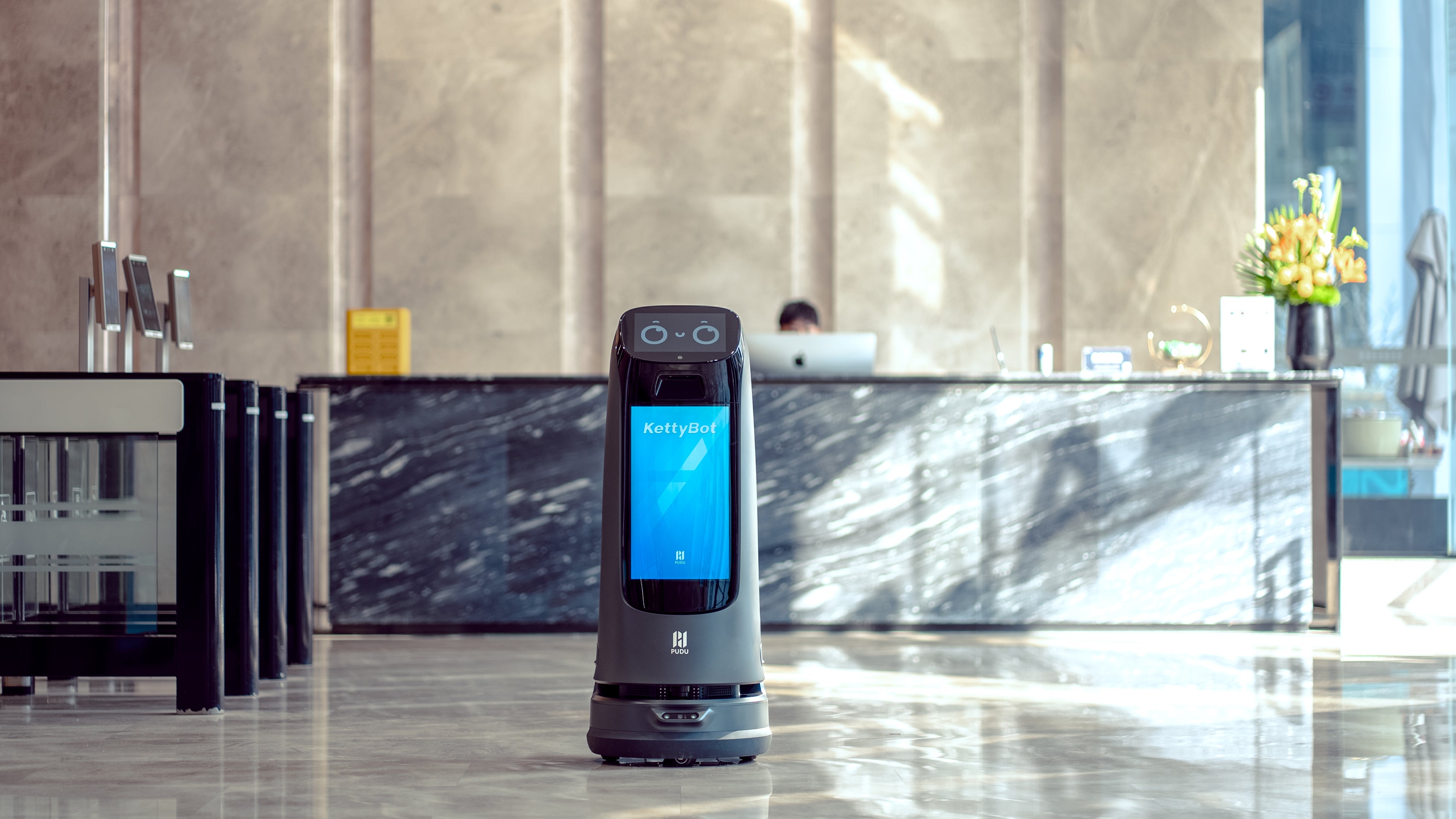 KettyBot Pro – The Flexible 3-in-1 Multitasker