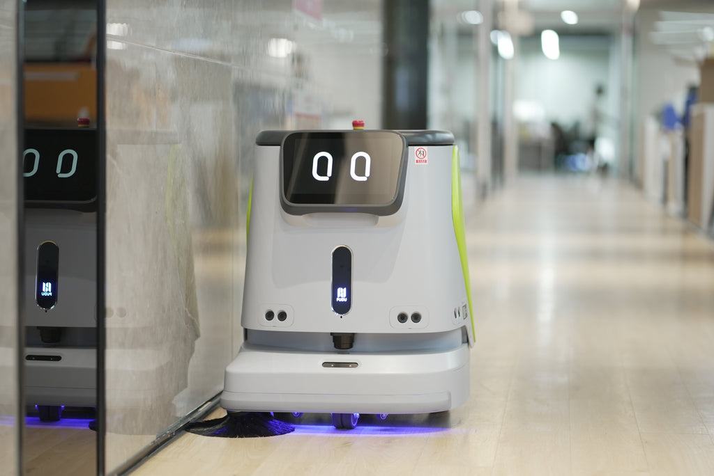 Pudu CC1 – Intelligent 4-in-1 Commercial Cleaning Robot