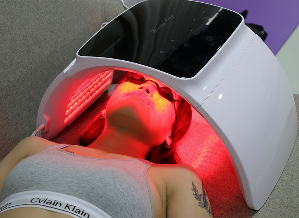 Serevo SD-002 Red Light Tri-Fold Device